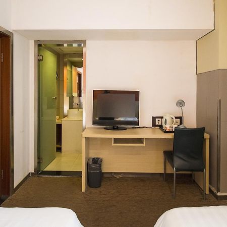 Motel Shenzhen Longgang Longcheng Square Metro Station Luaran gambar